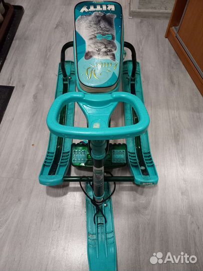 Детский снегокат бу