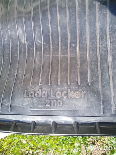 Коврик в багажник Лада