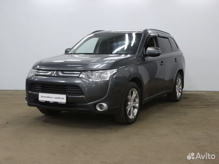 Mitsubishi Outlander 2.4 CVT, 2013, 236 937 км