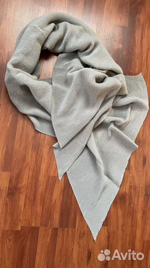 Палантин Reserved