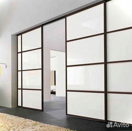 Раздвижная перегородка с матовым стеклом