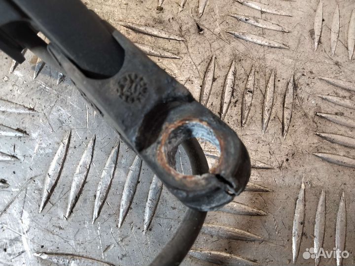 Задний стеклоочиститель Peugeot Expert 2