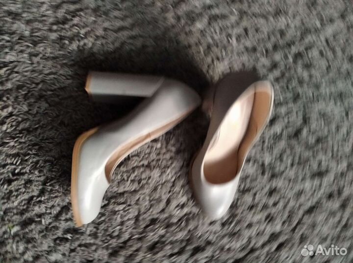 Туфли женские 39 размер новые