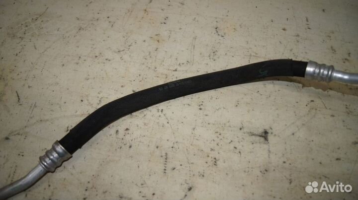 Трубка подачи на масляный радиатор (пробег 36660) BMW 535i GT F07