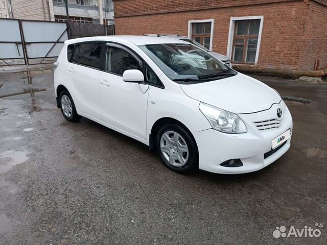 Toyota Verso 1.8 CVT, 2011, 142 000 км