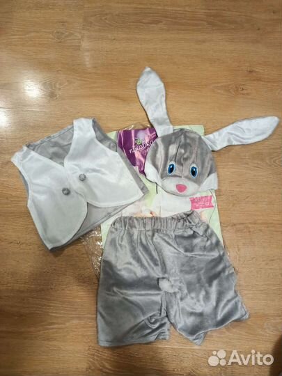 Новогодний костюм зайчика