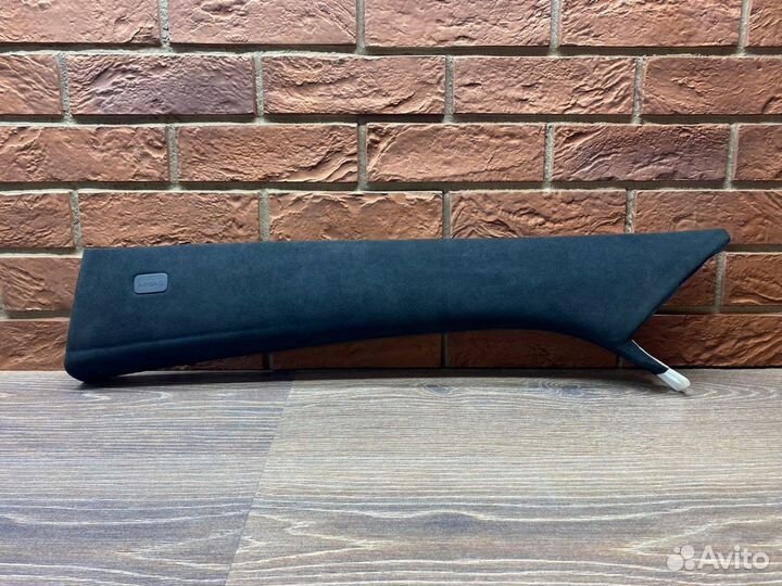 Обшивка стойки передняя левая Mercedes Benz W223