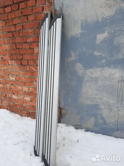 Пороги Lexus NX200