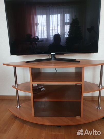 Тумба угловая