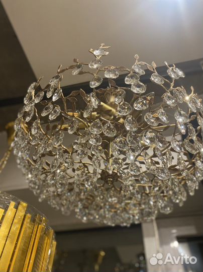Люстра бронзовая веточка большая