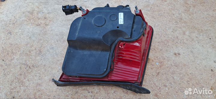 Стоп сигнал audi A8L