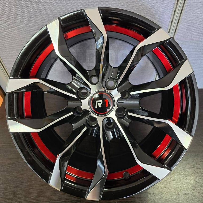 Литые диски Zumbo Wheels 7×R15 4×114.3