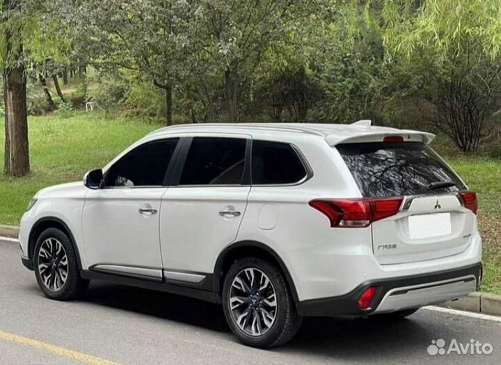 Mitsubishi Outlander 2.4 CVT, 2020, 43 000 км