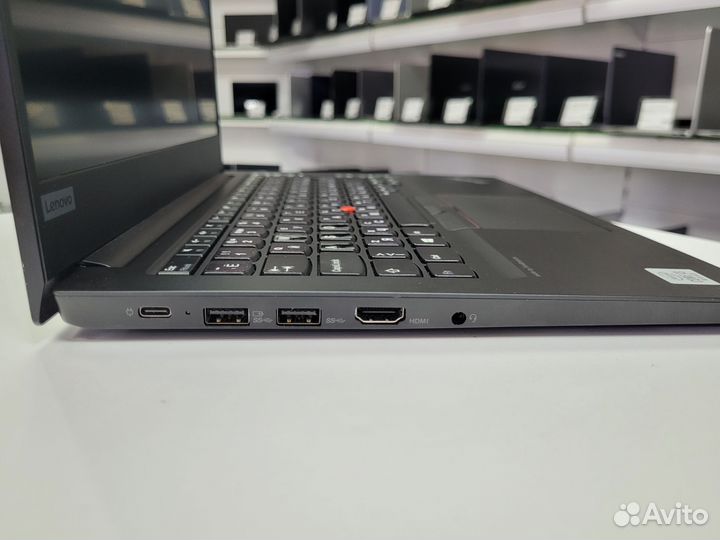 Ультрабук lenovo i3-10110U 8GB DDR4 128GB SSD