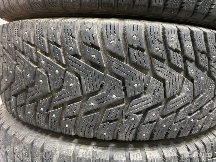 Hankook Winter I'Pike RS2 W429 215/65 R16
