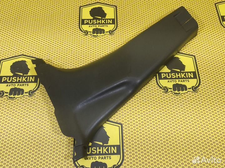 Обшивка стойки центральной нижняя левая Nissan