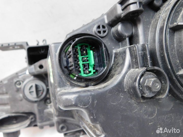 Фара правая Hyundai Solaris 92102H5500