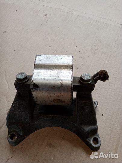 Подушка АКПП Mersedes W220