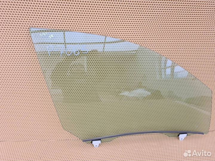 Стекло двери переднее правое Infiniti M Q70 Y51