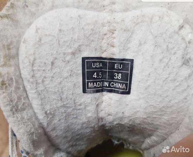 Хоккейные коньки