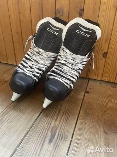 Коньки хоккейные 40 размер
