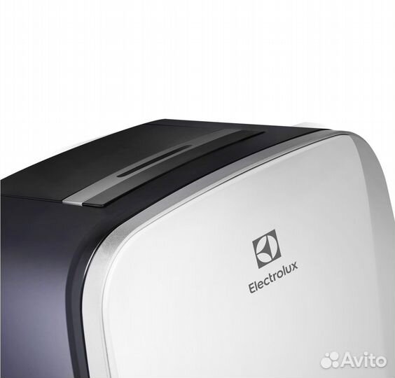 Увлажнитель Electrolux EHU-3315D sense health line