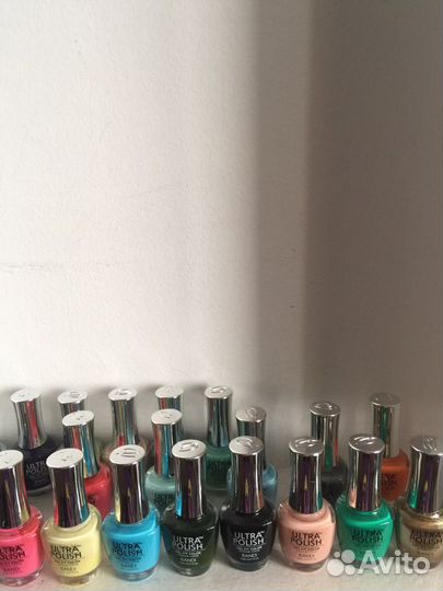 Гель- лаки для ногтей новые разные цвета