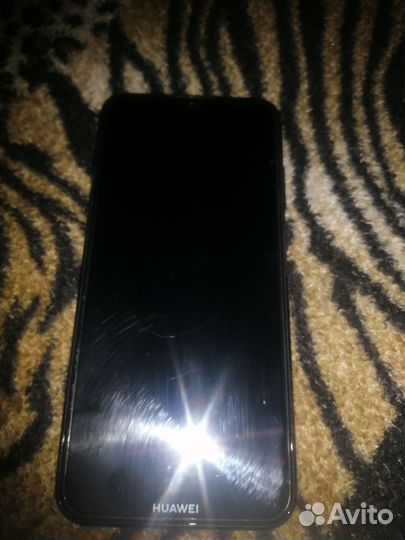 Huawei Y6s(cpoчнo)