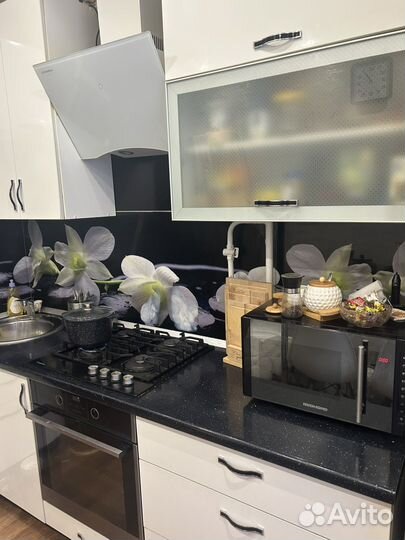 Кухонный гарнитур угловой