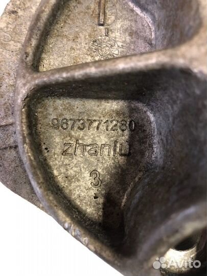 Peugeot citroen опора двигателя