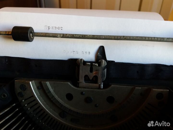 Коллекционная печатная машинка Мерседес Прима