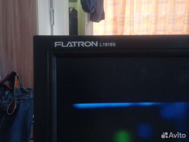 Монитор LG flatron l1918 s, есть пк