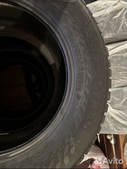 Nokian Tyres Hakkapeliitta 9 SUV 215/65 R16
