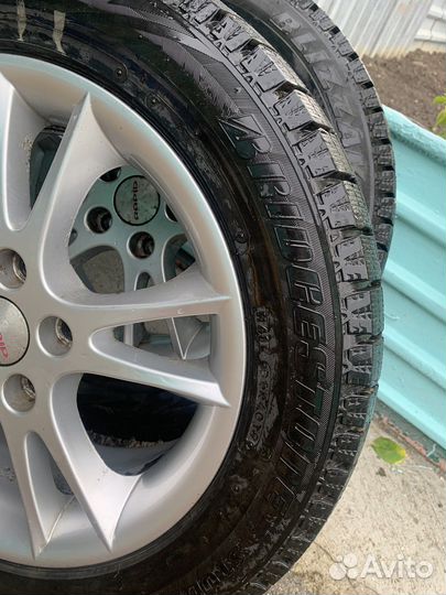 R16 Bridgestone Blizzak Ice 205/55, PCD 5x120 DIA 16