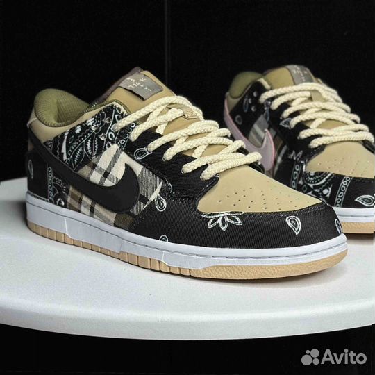 Кроссовки Travis Scott x Nike Dunk SB Low Cactus Jack