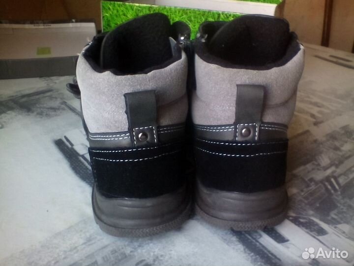 Ботинки типа кроссовых для мальчика