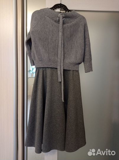 Комплекты:юбка+джемпер;пиджак;сарафан