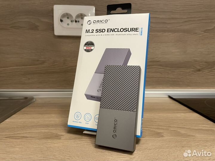 Внешний корпус/бокс для SSD M.2 NVMe Orico 40 Gbps