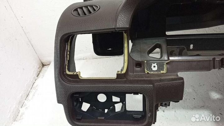 Торпедо Volkswagen Touareg