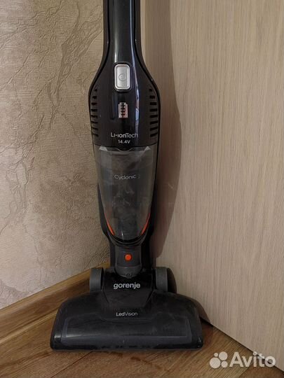 Вертикальный беспроводной пылесос