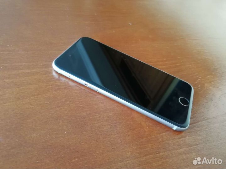 iPhone 6S, 16 ГБ