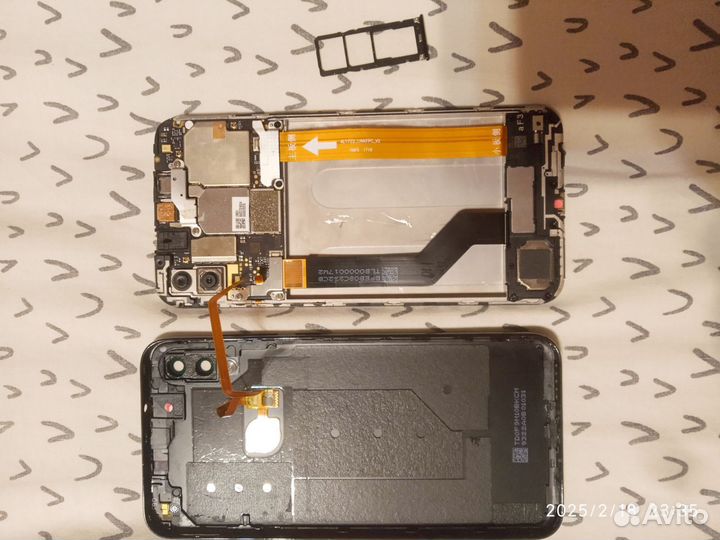 Xiaomi Mi Play, 4/64 ГБ