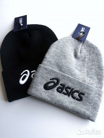 Шапка asics с вышитым логотипом