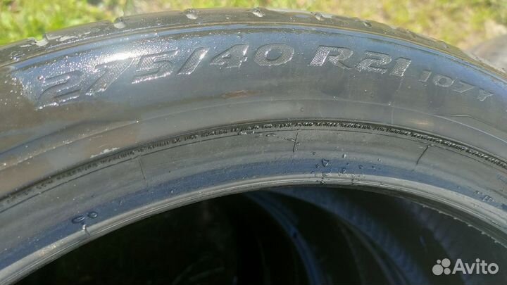 Pirelli P Zero 275/40 R21 и 315/35 R21 Y