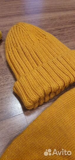 Комплект шапка косынка и варежки женские