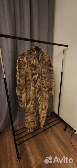 Винтажная шуба из енота