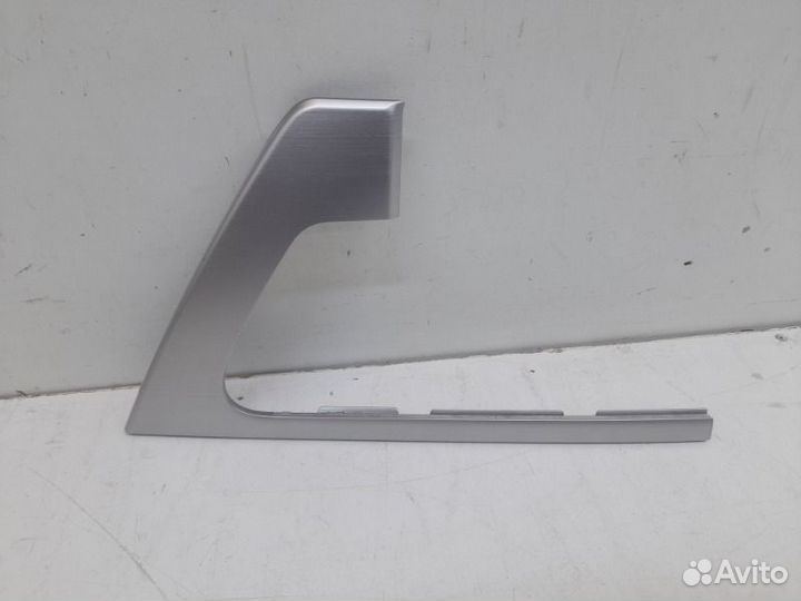 Накладка ручки внутренней задняя левая Toyota Land