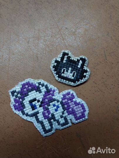 Значки Брелки