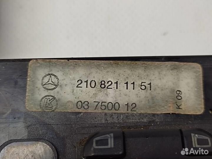 Кнопки стеклоподъемников w210 E-class 602.982 1