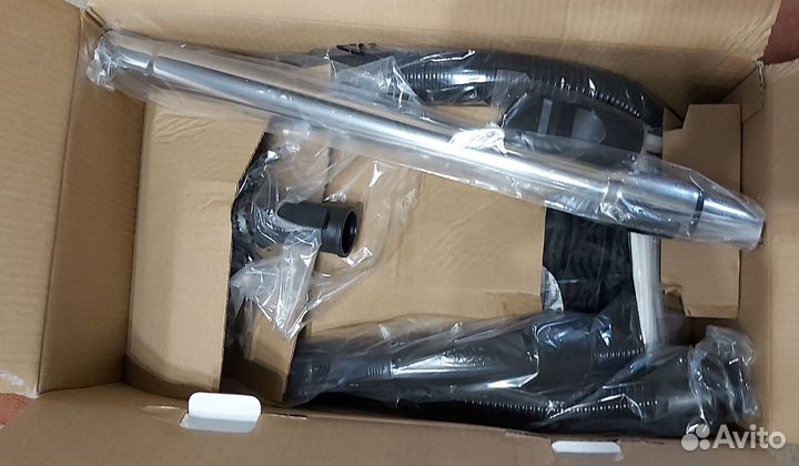 Пылесос Gorenje с мешком новый